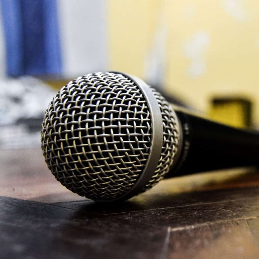 Microphone