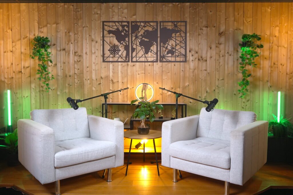 The Talk Lab by IDeez Studio (Green)